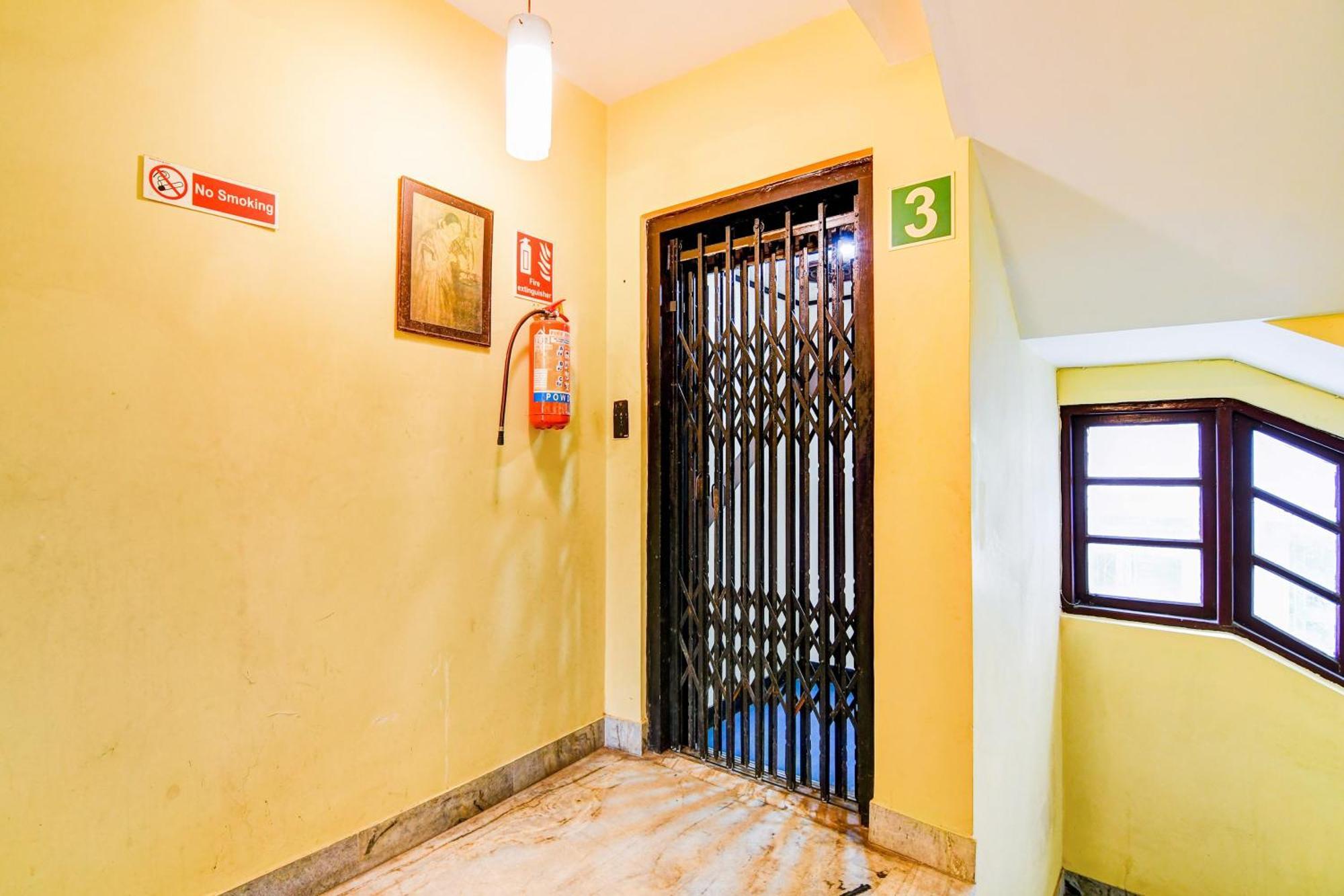 Super Hotel O Alipore Near Chetla Formerly Alipore Guest House Alīpur Zewnętrze zdjęcie